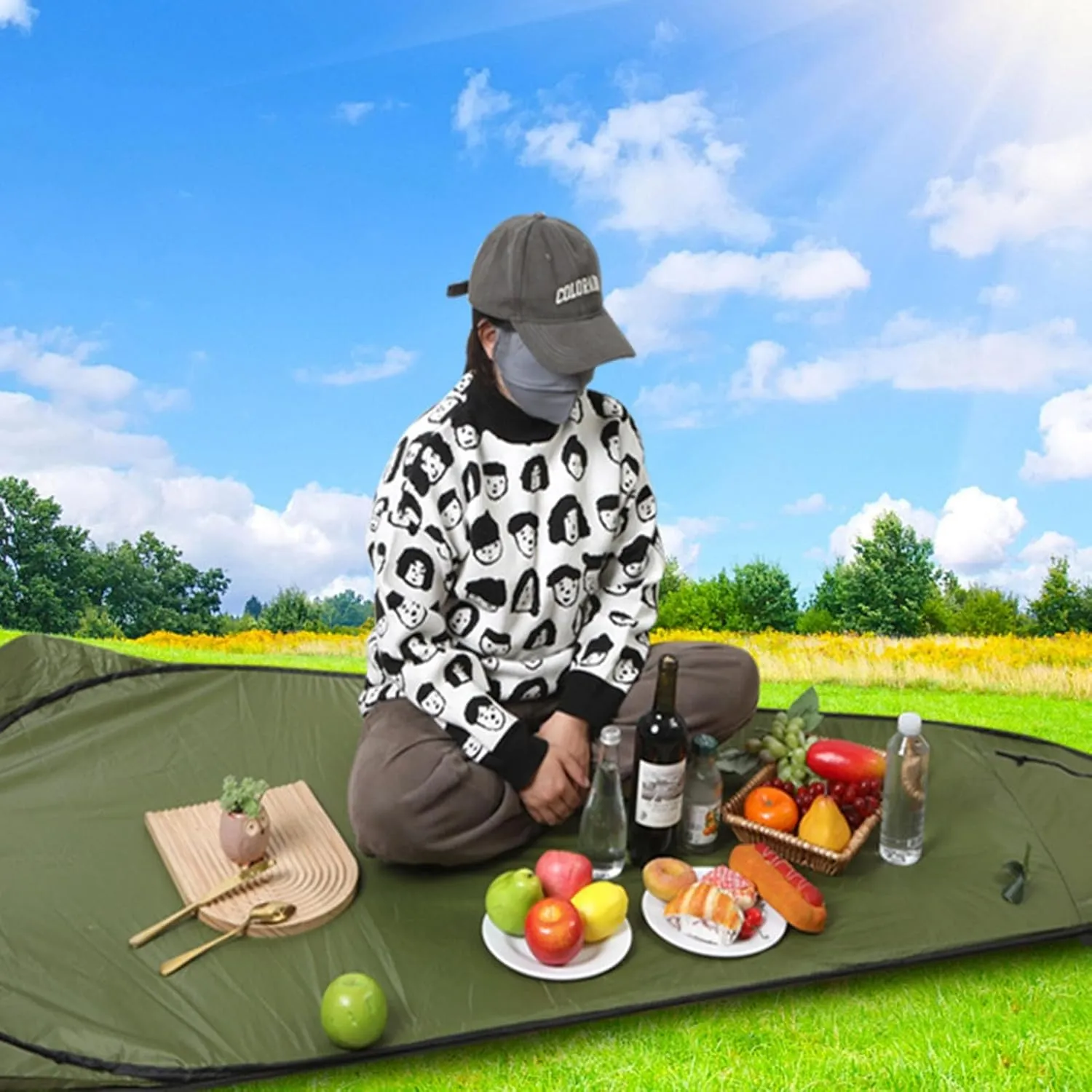 Camping Shower Tent, Portable Outdoor Bathroom Toilet Tent with Skylights, Dressing Room Mobile Toilet Instant Mobile Tents Sun Shelter Privacy Changing Room Tents,UPF 50  Protection