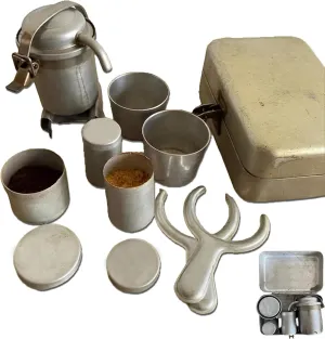 Extra Rare Vintage Camping Coffee Kit, Portable Espresso Maker Set with Cups and Box Design, Collectors Camping Espresso Kit, Nostalgic Collectible Gift for Coffee Lovers (1 Stes)