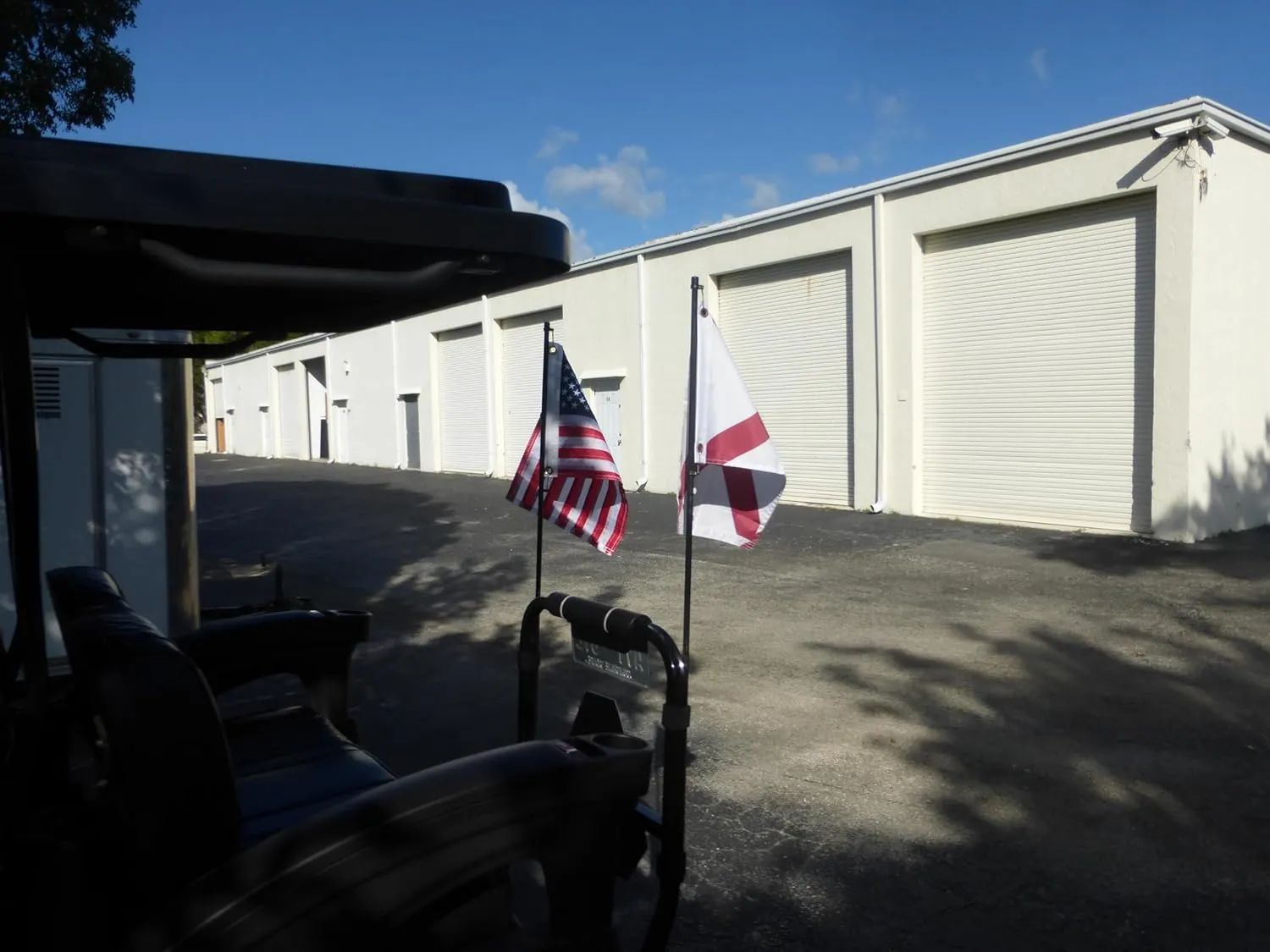Flagpole for golf carts, For use on rear passenger safety bar or arm rests, No tools required for quick and easy installation on your golf cart. (Golf Cart Flagpole)