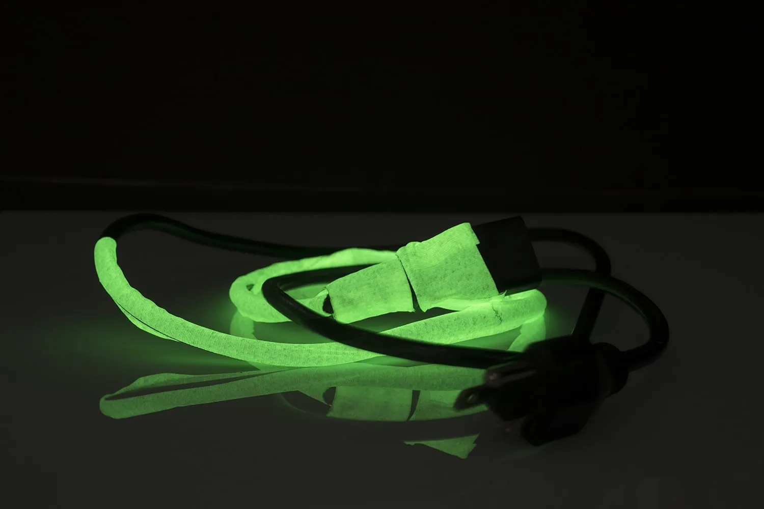 Glow Tape | Glow in The Dark Gaffers Tape | Neon Fluorescent | Luminous Reflective Tape | Waterproof | High Visibility for Theatres, Staged & Dark Areas |