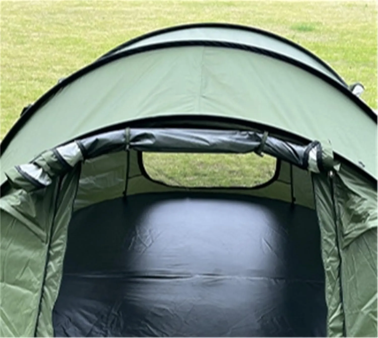 Green Camping Tent Folding Park Camping Equipment Camping Rainproof Thickened Beach Tent