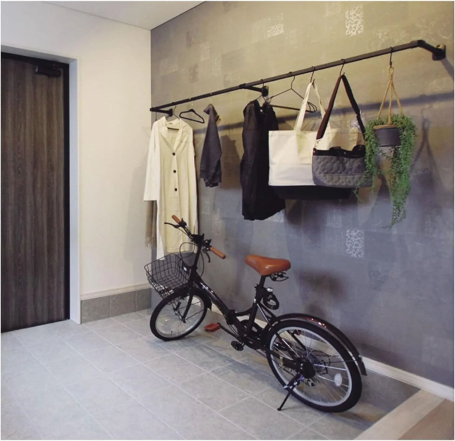 H-1 Hanging Bar with Front, C-Type Set, Black, W 70.1 x D 9.8 inches (1780 x 250 mm)