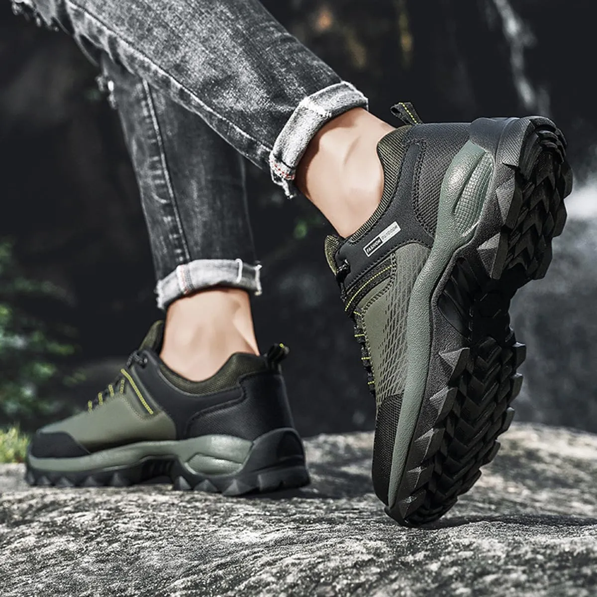 Hiking Shoes Mens Waterproof Mountain Trekking Shoes Women Breathable Walking Shoes Outdoor Sports Winter Boots