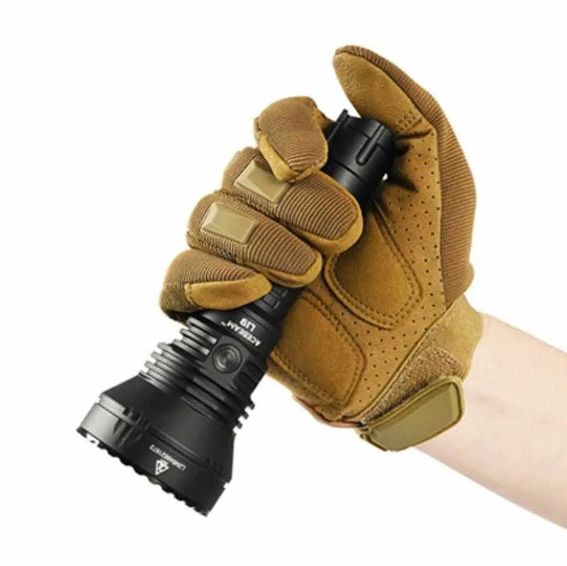 L 19 2.0 Long Range Flashlight - 2200 Lumens/1083m