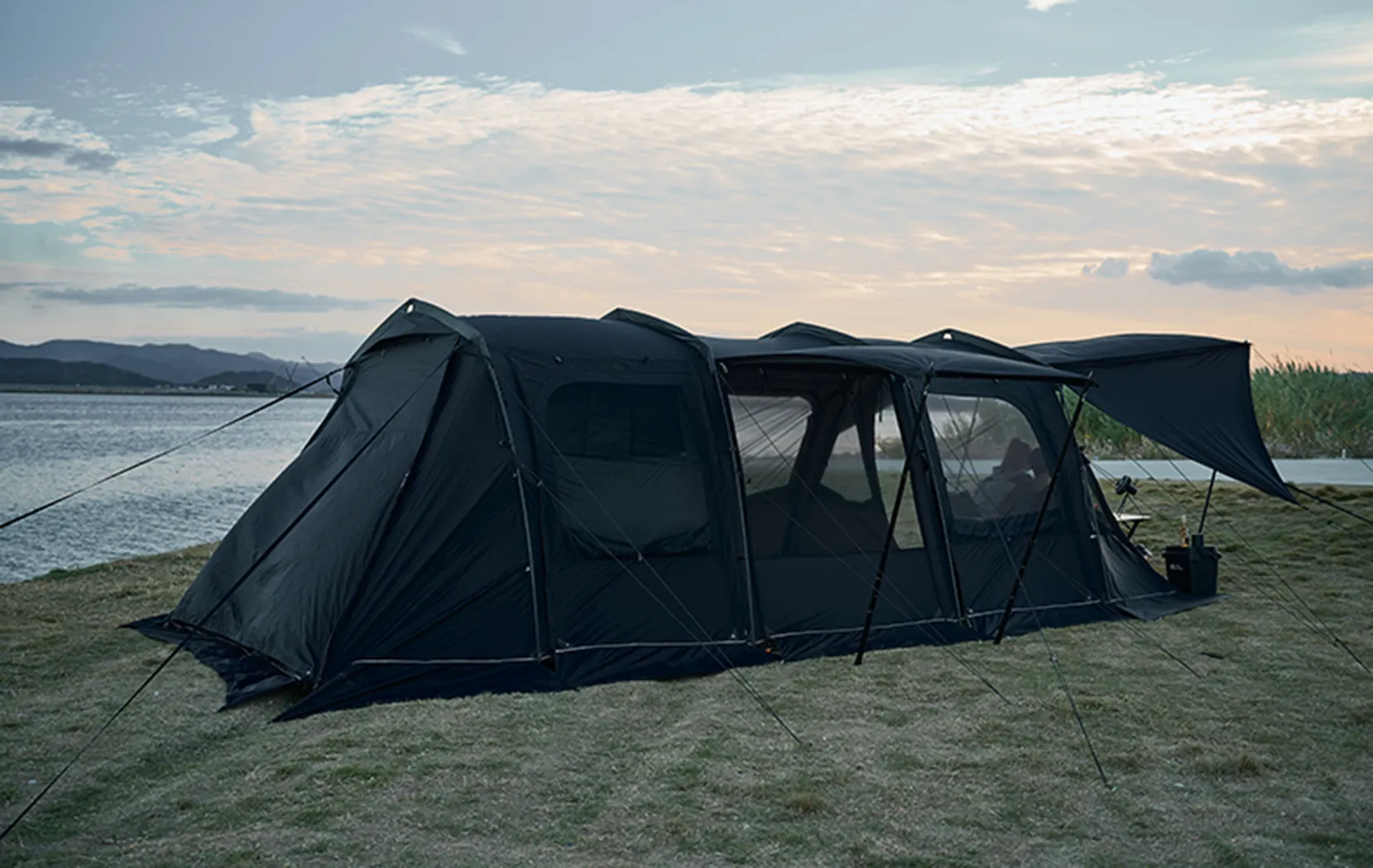 Mobi Garden Lan Sheng 4 ( 70D ) 8 person tent