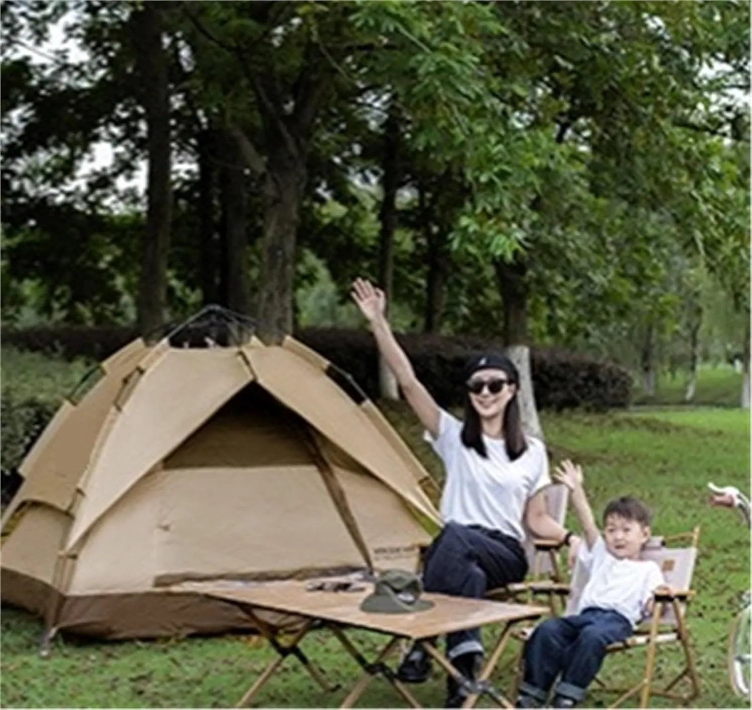 Outdoor Black Double-Layer Tent Folding Rainproof Camping Portable Tent