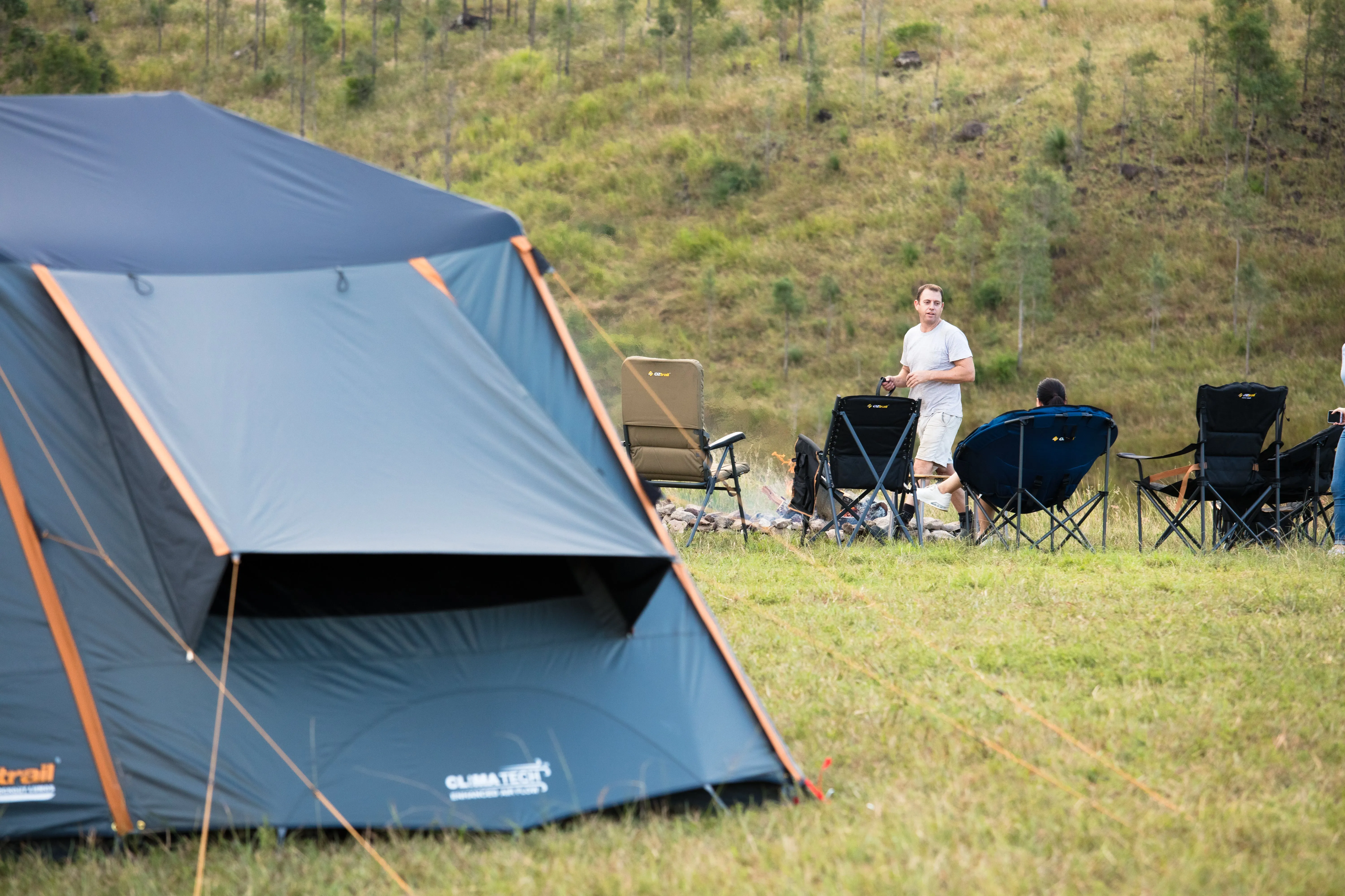 OZtrail Fast Frame BlockOut Lumos 6P Tent (6 Person)