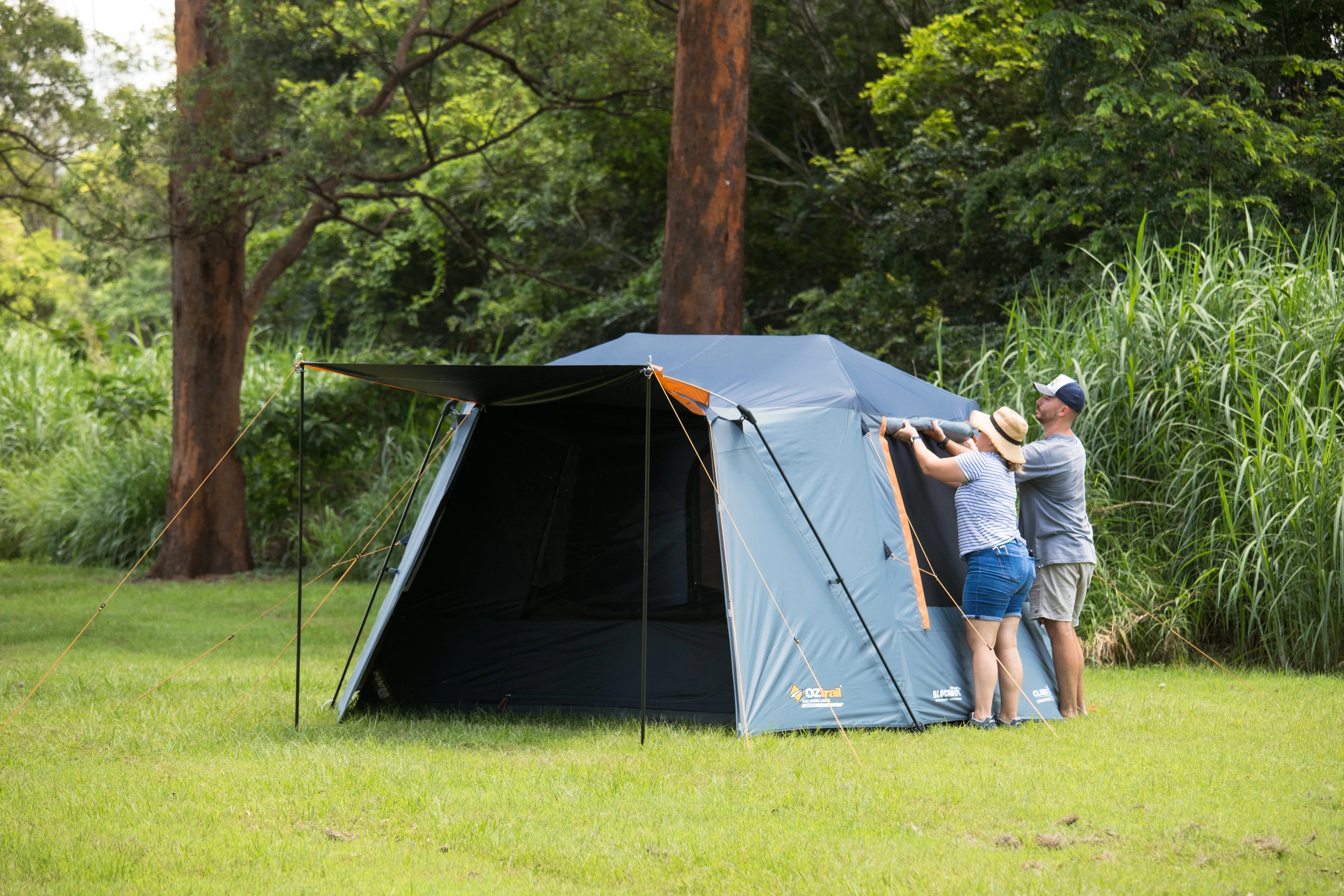 OZtrail Fast Frame BlockOut Lumos 6P Tent (6 Person)