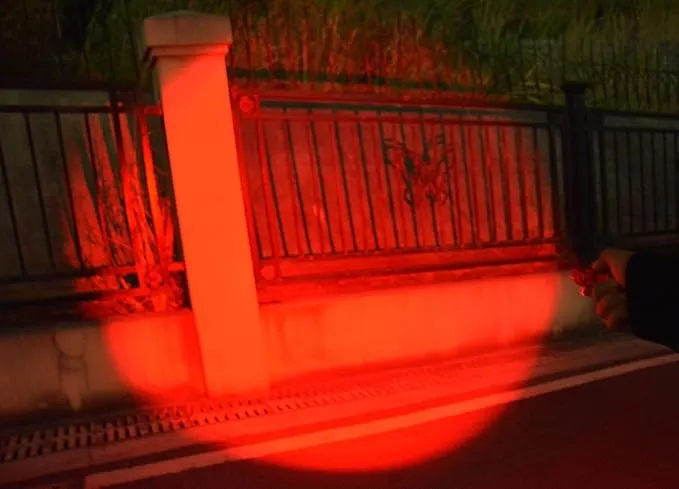 Scalable Red LED 3 Mode Long Range Red Beam Red Light Flashlight, Red LED Flashlight Red Flashlight Torch with Red Light Red Led for Night Detecting-Black House