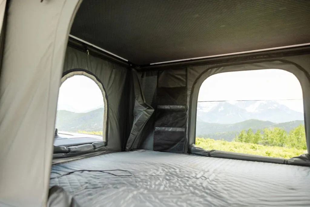 Smittybilt Aluminum Pop-Up RTT