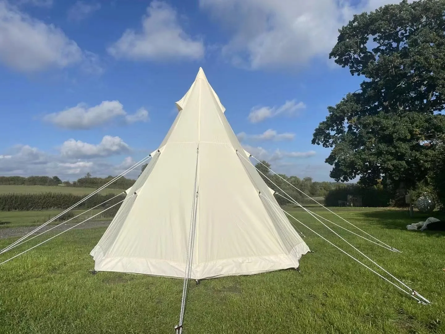 Spacious Family Camping Tipi Tent for Outdoor Adventure, Water-Resistant Canvas, Lightweight Aluminum Frame, 9.85ft Size