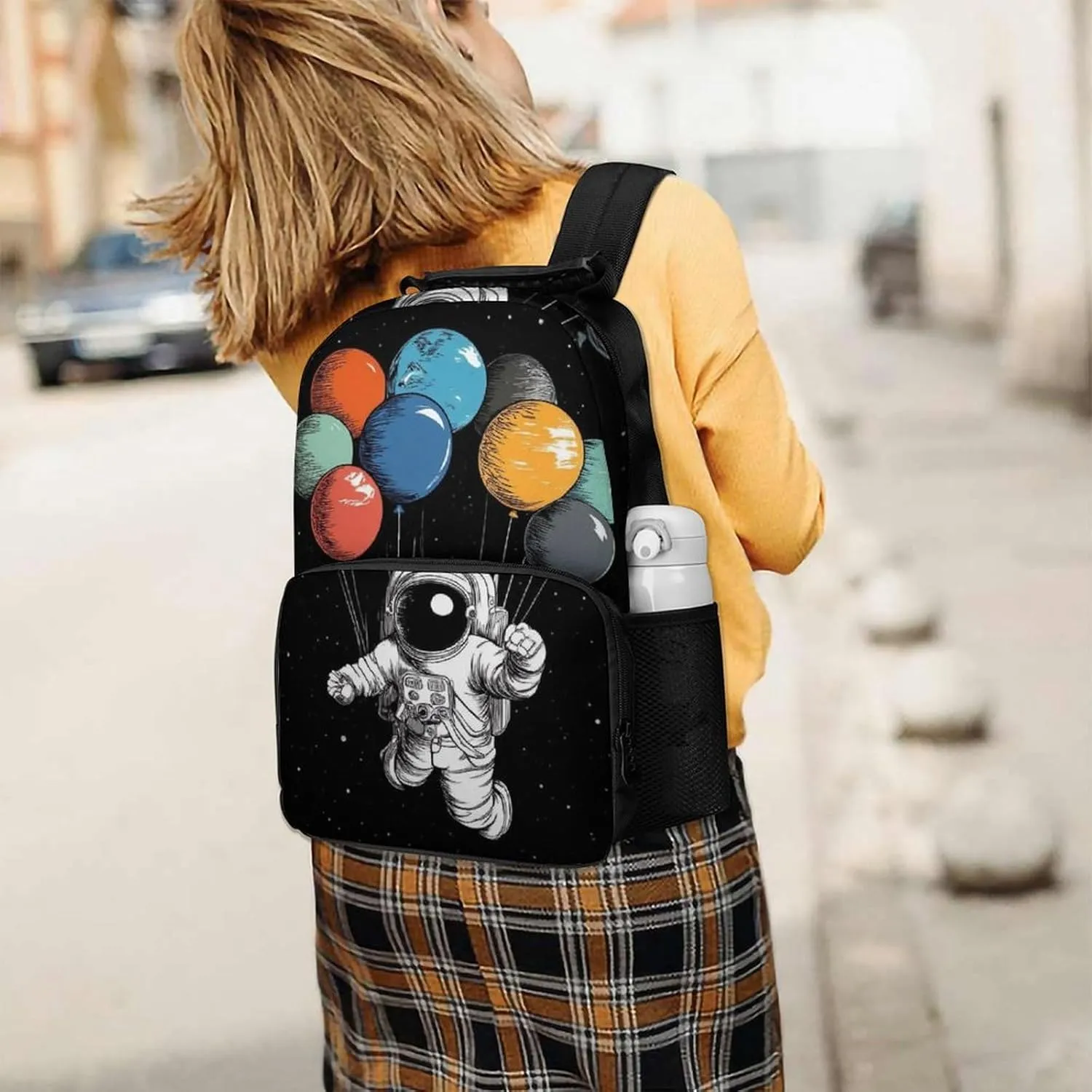 Supdreamc Adults Lightweight Trippy Space Astronaut Planet Art Rucksacks Large Capacity Bookbag With Adjustable Shoulder Straps for Trekking Outdoors Bicycle