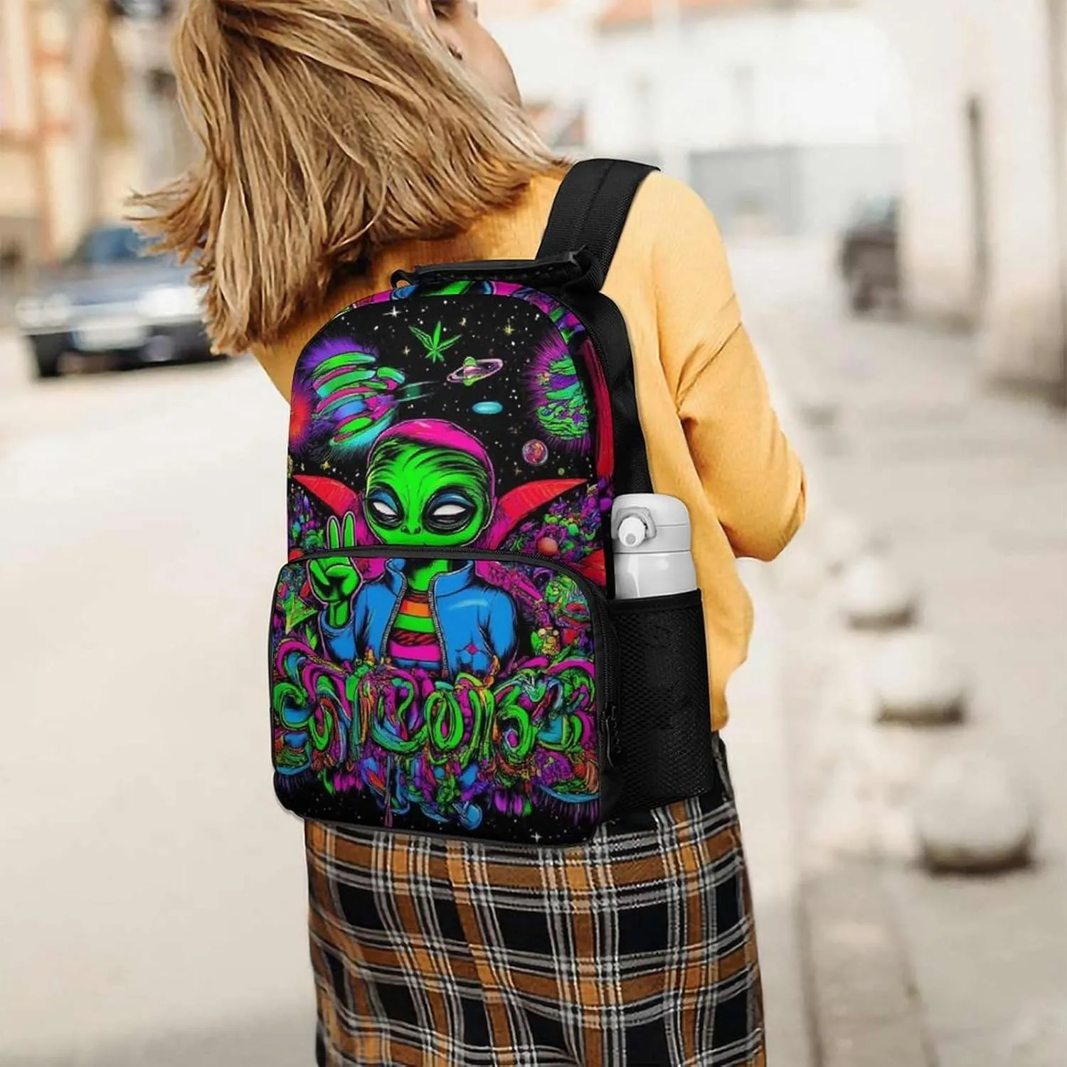 Supdreamc Polyester Daypack Backpack for Trekking Picnic Walking Cycling - Large Capacity Anti-Theft Multipurpose Shoulder Bag, Trippy Space Alien Art Casual Daypack