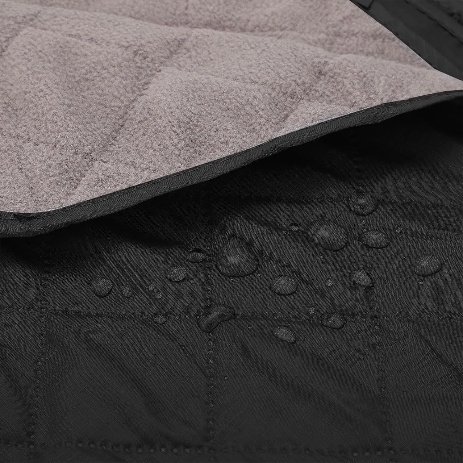 Tranqun 1 Large Outdoor Blanket 78'' x 55'' Quilted Windproof Waterproof Fleece Sandproof Stadium Foldable Warm Blanket for Camping Picnic Sporting Events Cold Weather (Black)