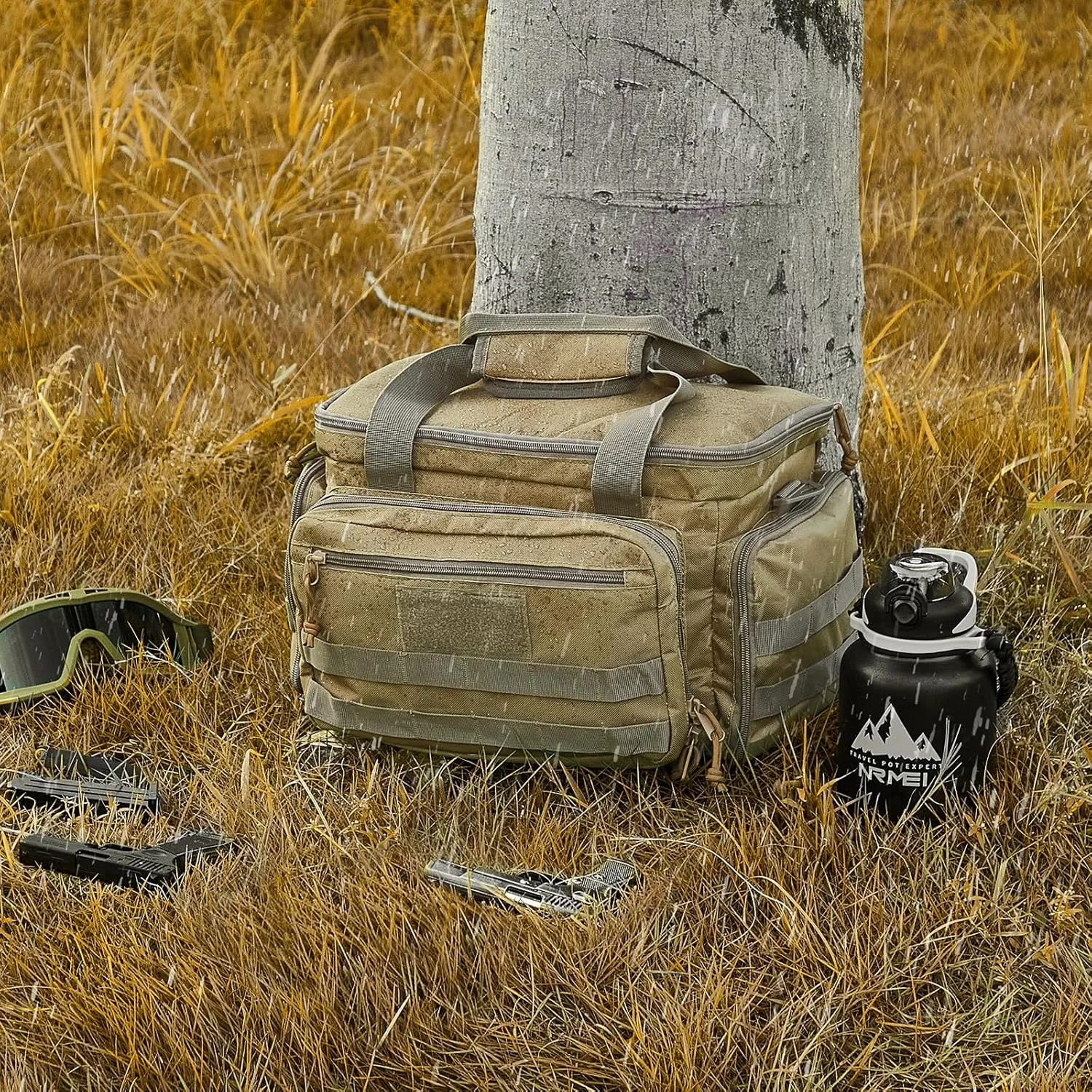 VEVOR Range Bag for 4  Pistols, Tactical Gun Range Bag with 3 Detachable Dividers & 6 Magazines, Firearm Shooting Handgun Bag for Outdoor Hunting Shooting Pistol Bag with Single Shoulder Strip, Brown